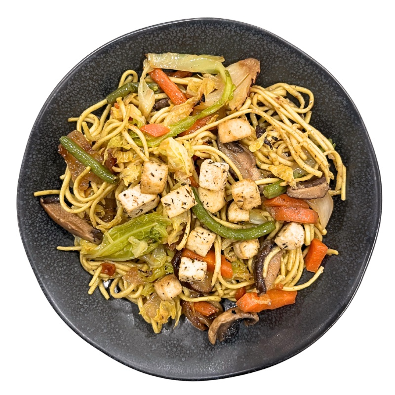 Fideos chinos con verduras y tofu