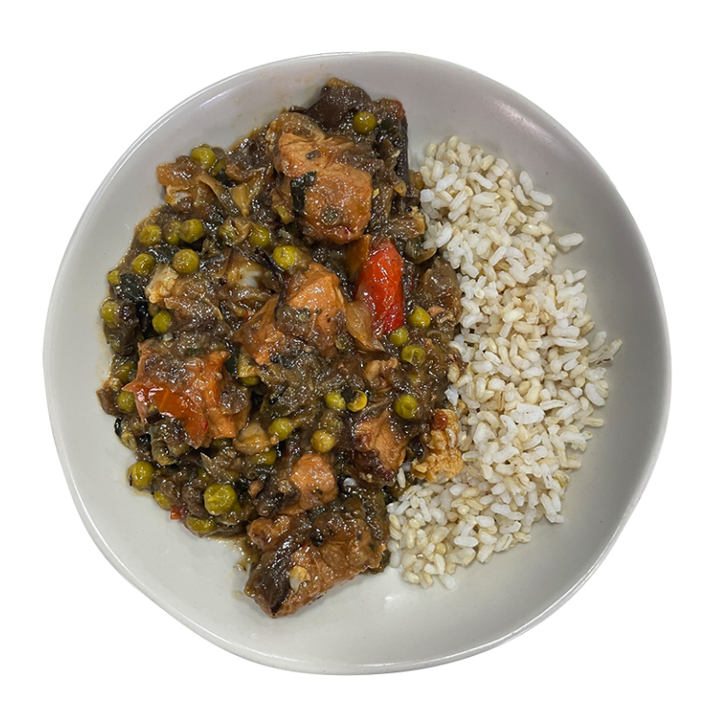 Ragout de cerdo con verduras y arroz integral