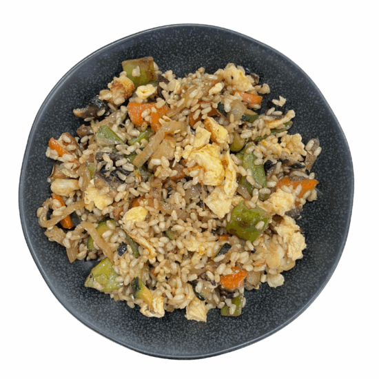 Arroz integral salteado con verduras, setas y ginger