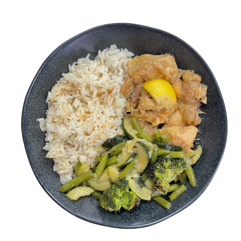 Pollo al limón con verduras y arroz